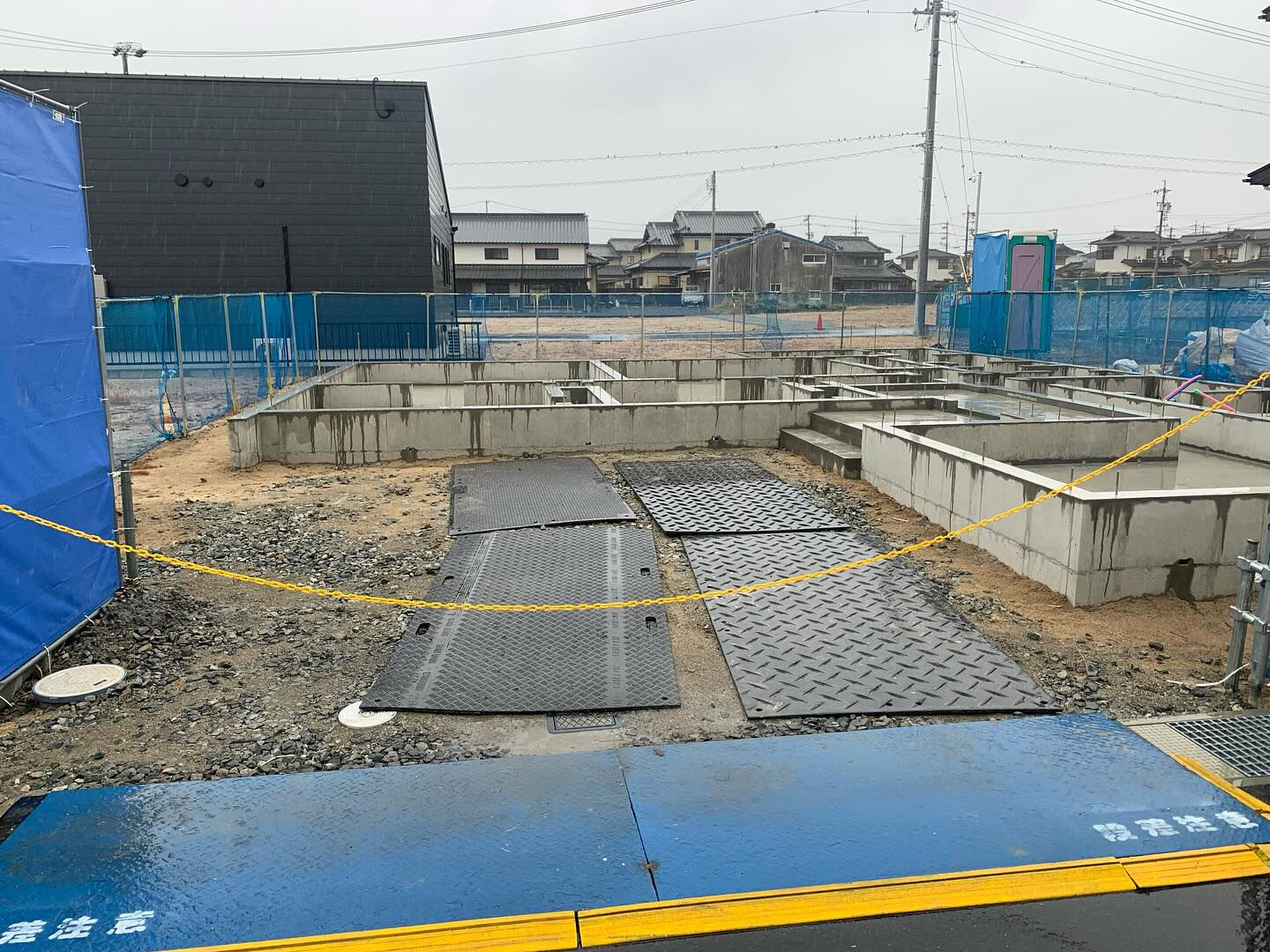 本日1件目の敷地養生を松阪市内でしました