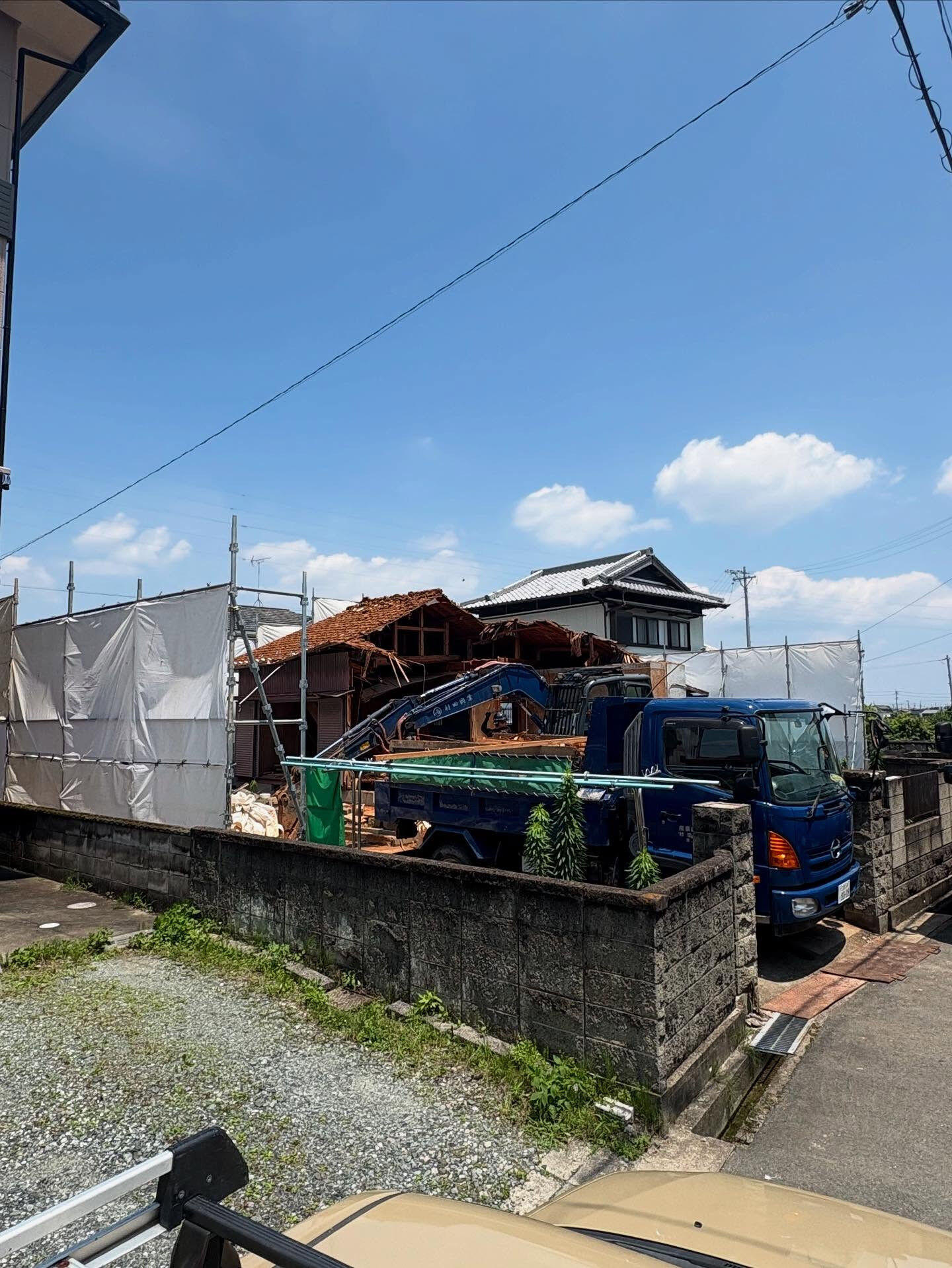 松阪市内で解体工事進行中