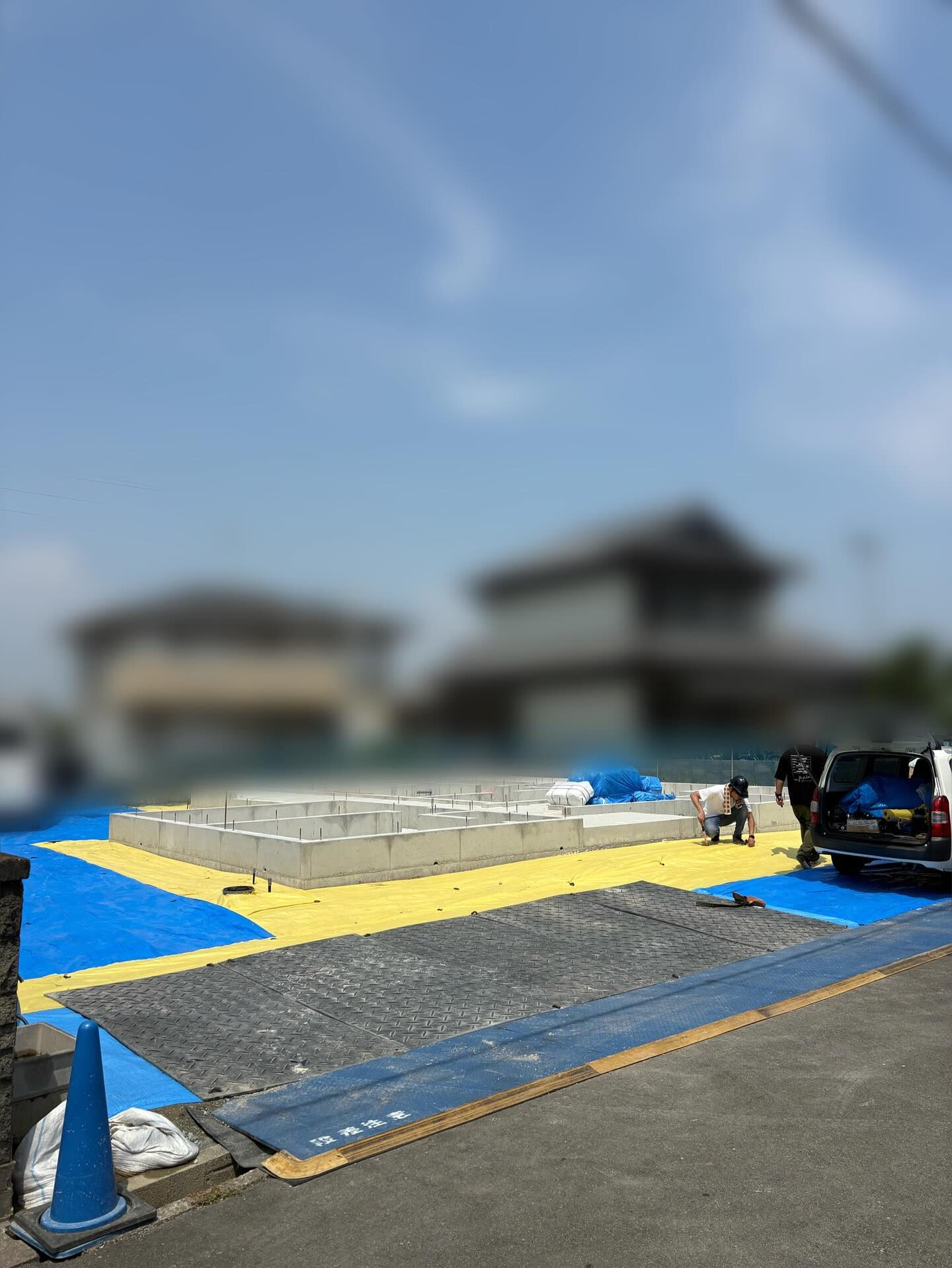 松阪市内の現場でPOM恒例の敷地養生